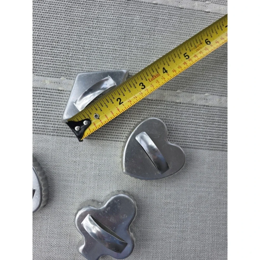 VTG Aluminum Cookie Cutter Molds Scalloped Heart Clover Diamond Club 4 Card Suit